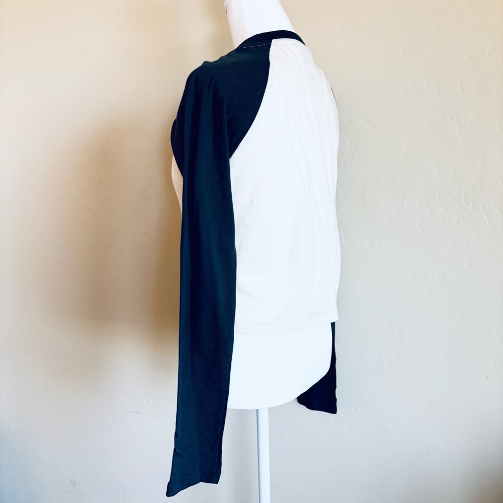 RVCA Logo Women’s Raglan Long sleeve Tee Shirt NWT - Picture 9 of 11